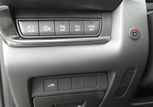 Mazda CX-30 - Kolor Platinum Quartz, zdjęcie 13