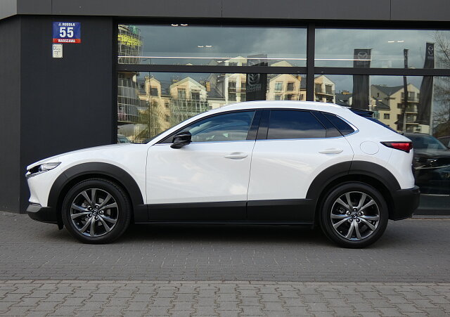 Mazda CX-30 - Kolor Snowflake White Pearl, zdjęcie 4