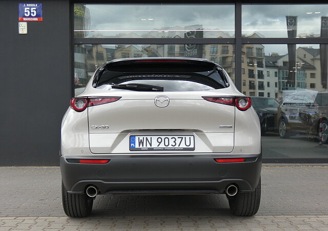 Mazda CX-30 - Kolor Platinum Quartz, zdjęcie 3