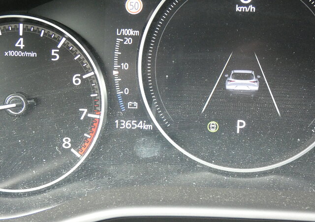 Mazda CX-30 - Kolor Snowflake White Pearl, zdjęcie 13