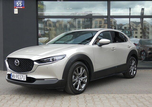 Mazda CX-30 - Kolor Platinum Quartz, zdjęcie 1