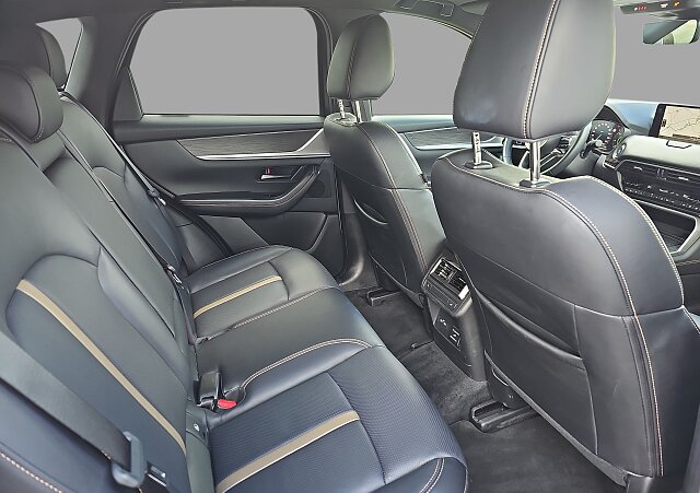 Mazda CX-60 - Kolor Zircon Sand Metalic, zdjęcie 15