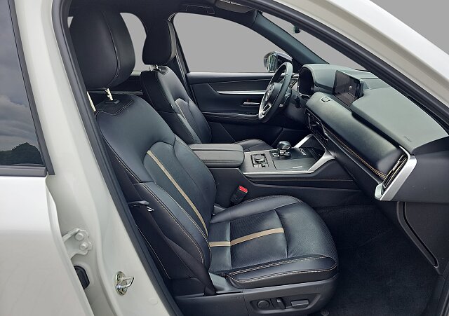 Mazda CX-60 - Kolor Biały, zdjęcie 10