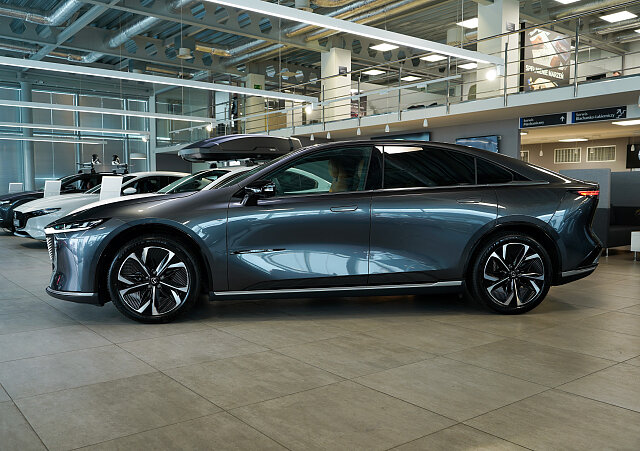 Mazda 6e - Kolor Machine Gray, zdjęcie 4