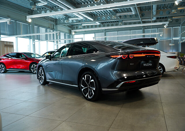 Mazda 6e - Kolor Machine Gray, zdjęcie 5