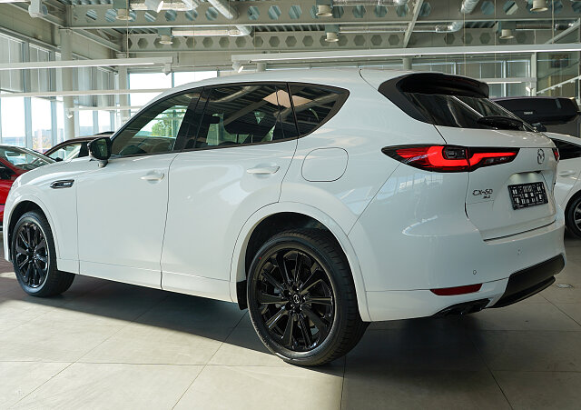 Mazda CX-60 - Kolor Arctic White, zdjęcie 2