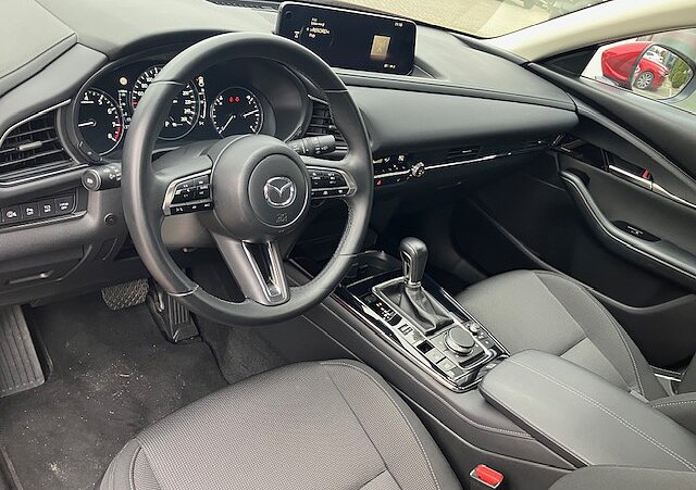 Mazda CX-30 - Kolor Czerwony, zdjęcie 3