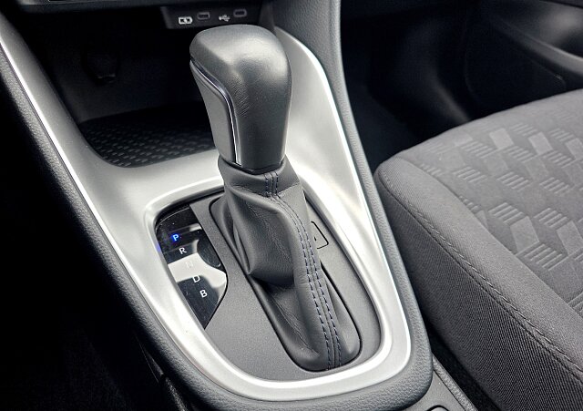Mazda 2 Hybrid - Kolor Opera Black, zdjęcie 21