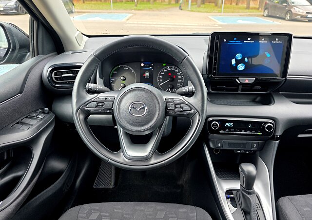 Mazda 2 Hybrid - Kolor Opera Black, zdjęcie 7