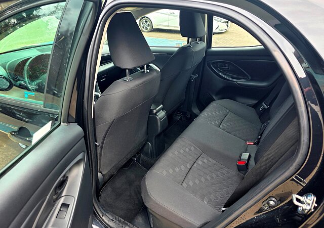 Mazda 2 Hybrid - Kolor Opera Black, zdjęcie 9