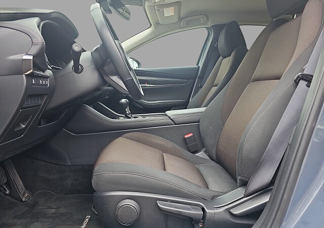 Mazda 3 - Kolor Polymetal Gray, zdjęcie 11