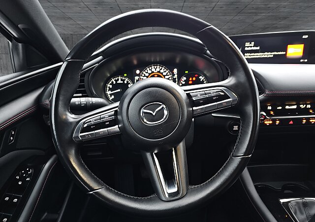 Mazda 3 - Kolor Machine Gray, zdjęcie 18