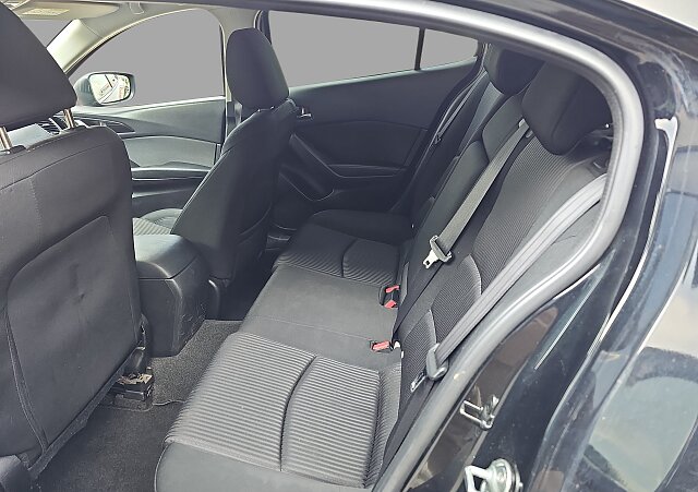 Mazda 3 - Kolor Jet Black, zdjęcie 10