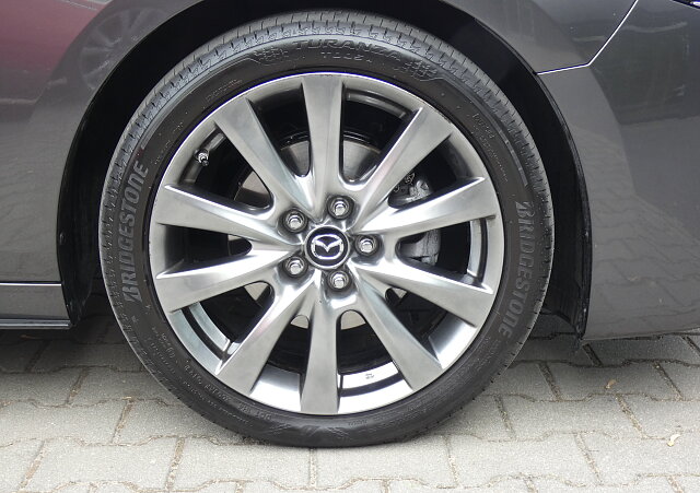 Mazda 3 - Kolor Machine Gray, zdjęcie 10