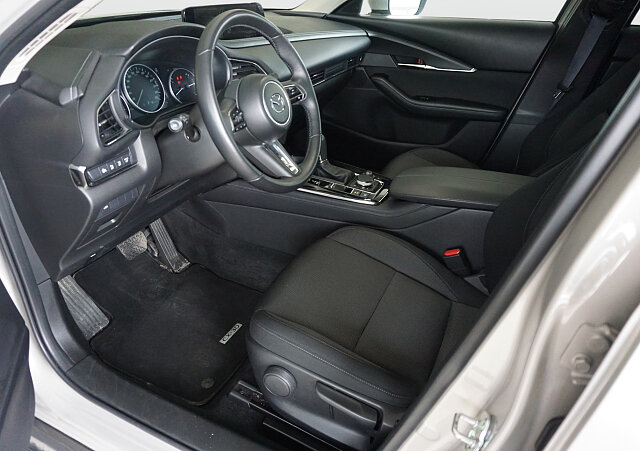 Mazda CX-30 - Kolor Platinum Quartz, zdjęcie 7