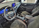 Ford Kuga - Kolor Czerwony, zdjęcie 11