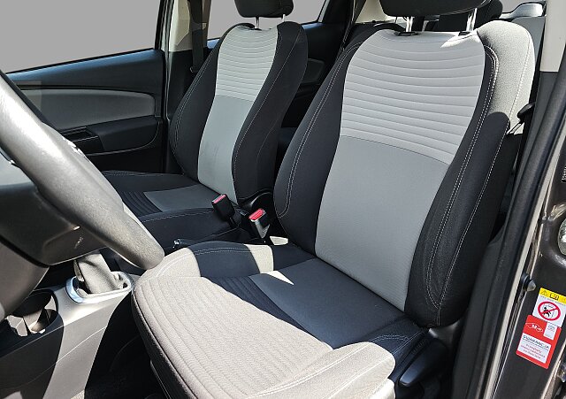 Toyota Yaris - Kolor Szary, zdjęcie 12