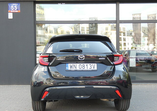 Mazda 2 Hybrid - Kolor Opera Black, zdjęcie 6