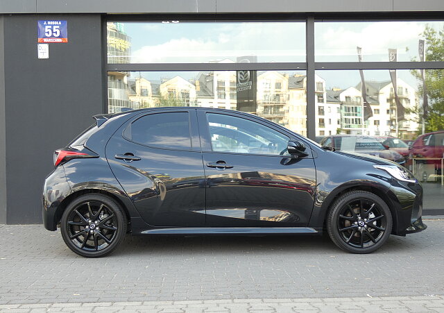 Mazda 2 Hybrid - Kolor Opera Black, zdjęcie 3