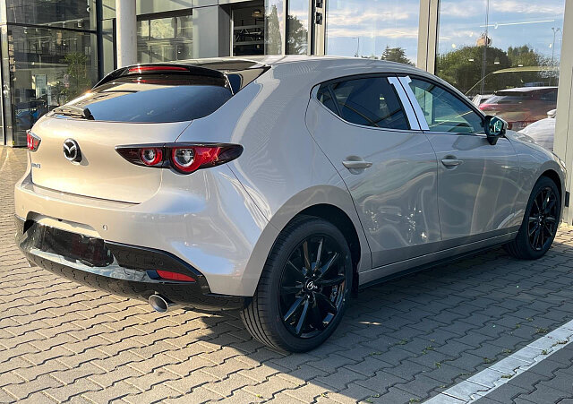 Mazda 3 - Kolor Platinum Quartz, zdjęcie 6