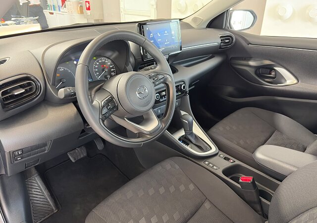Mazda 2 Hybrid - Kolor Lead Grey, zdjęcie 12
