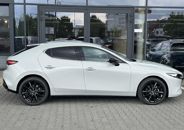Mazda 3 - Kolor Biały, zdjęcie 5
