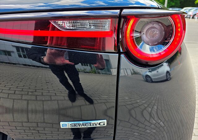 Mazda CX-30 - Kolor Jet Black, zdjęcie 23