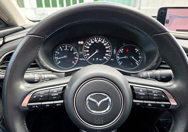 Mazda CX-30 - Kolor Jet Black, zdjęcie 7