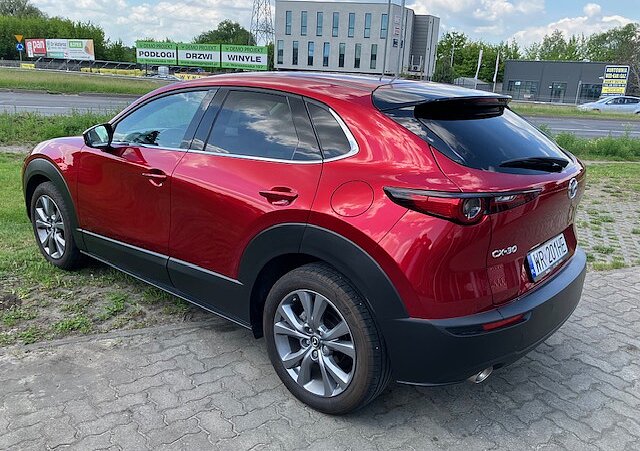 Mazda CX-30 - Kolor Czerwony, zdjęcie 3