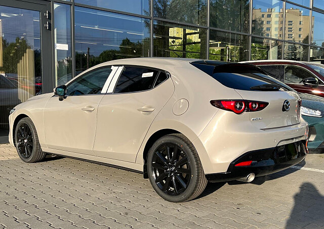 Mazda 3 - Kolor Platinum Quartz, zdjęcie 8