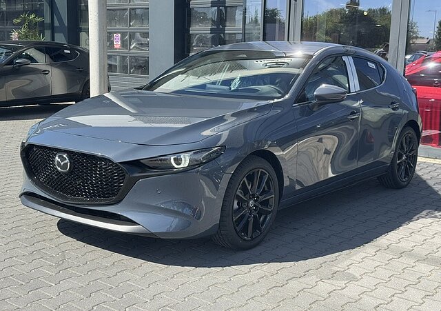 Mazda 3 - Kolor Polymetal Gray, zdjęcie 2