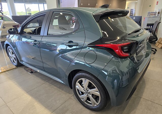 Mazda 2 Hybrid - Kolor Zielony, zdjęcie 2