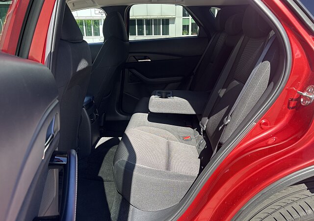 Mazda CX-30 - Kolor Soul Red Crystal, zdjęcie 7