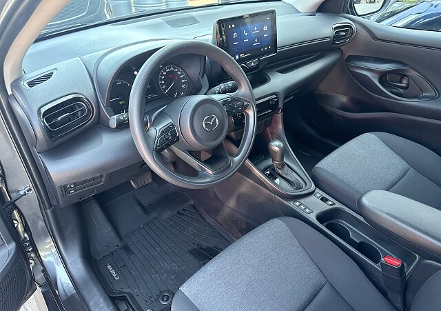 Mazda 2 - Kolor Lead Grey, zdjęcie 6