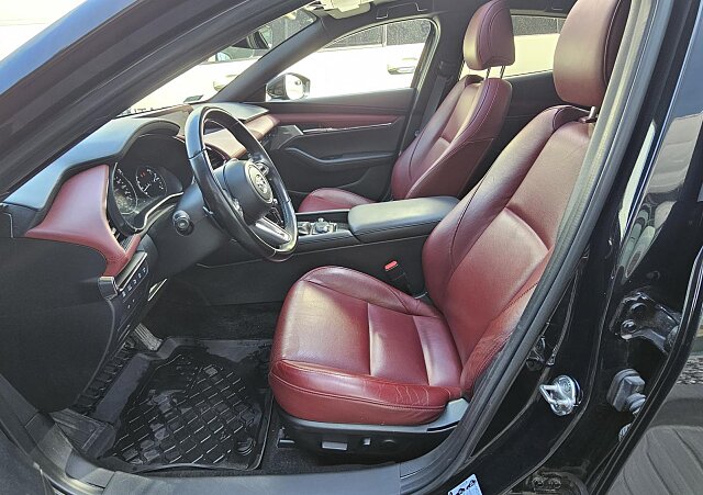 Mazda 3 - Kolor Jet Black, zdjęcie 13
