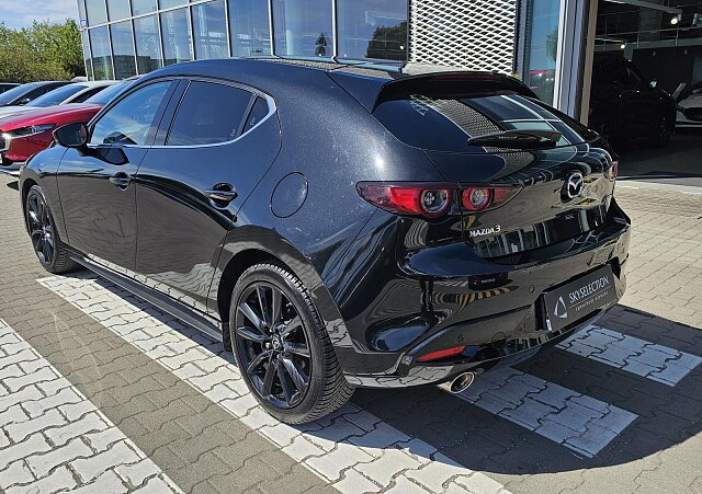 Mazda 3 - Kolor Jet Black, zdjęcie 6