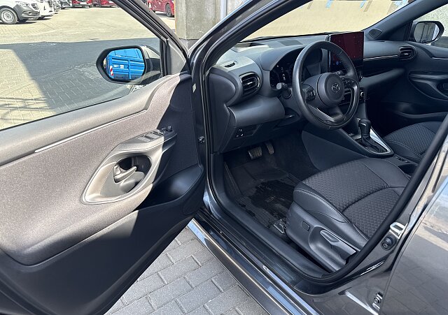 Mazda 2 Hybrid - Kolor Lead Grey, zdjęcie 5