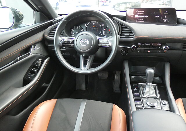 Mazda 3 - Kolor Zircon Sand Metalic, zdjęcie 16