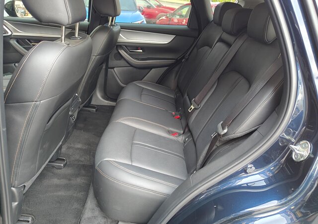 Mazda CX-60 - Kolor Deep Crystal Blue, zdjęcie 17