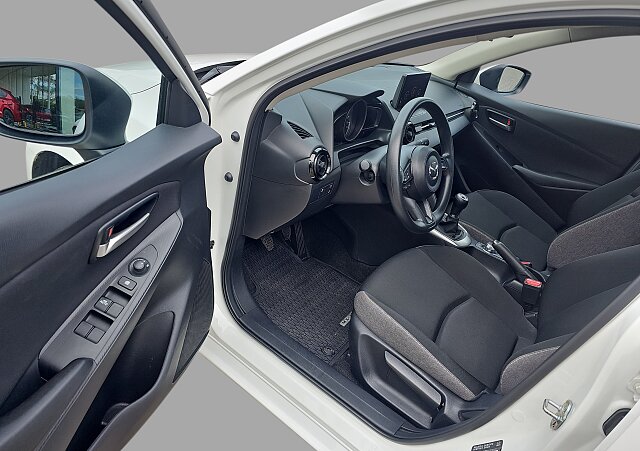 Mazda 2 - Kolor Biały, zdjęcie 14