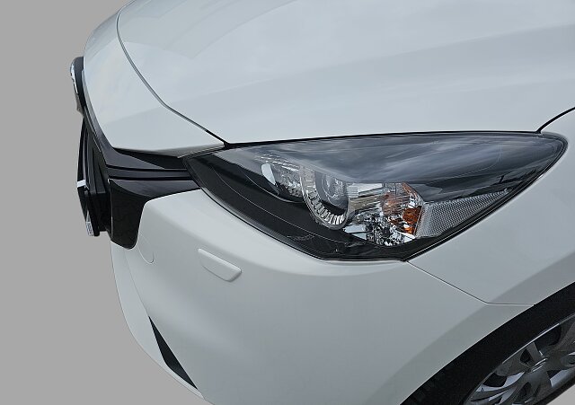 Mazda 2 - Kolor Biały, zdjęcie 15