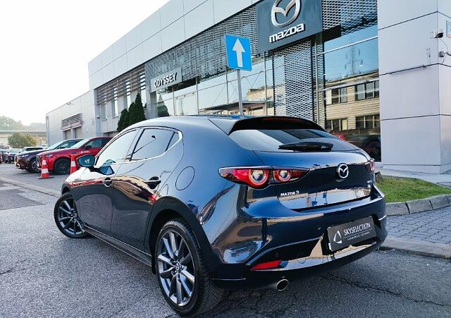 Mazda 3 - Kolor Deep Crystal Blue, zdjęcie 4