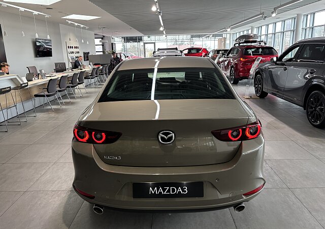 Mazda 3 - Kolor Zircon Sand Metalic, zdjęcie 5