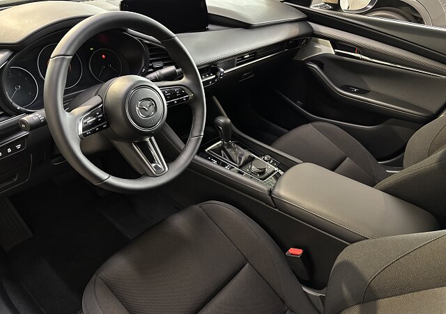 Mazda 3 - Kolor Zircon Sand Metalic, zdjęcie 9