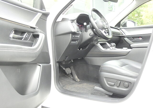 Mazda CX-60 - Kolor Rhodium White, zdjęcie 9