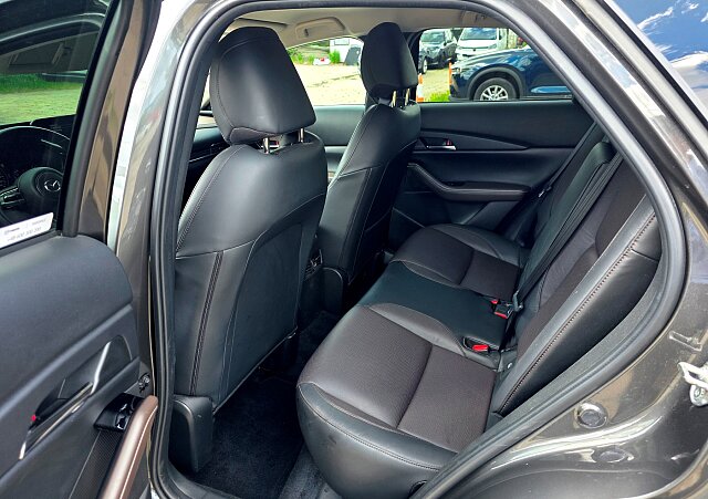 Mazda CX-30 - Kolor Machine Gray, zdjęcie 5
