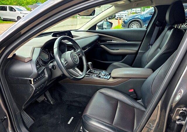 Mazda CX-30 - Kolor Machine Gray, zdjęcie 4