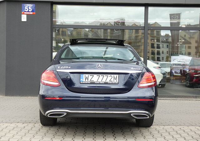 Mercedes-Benz Klasa E - Kolor Inny kolor, zdjęcie 6