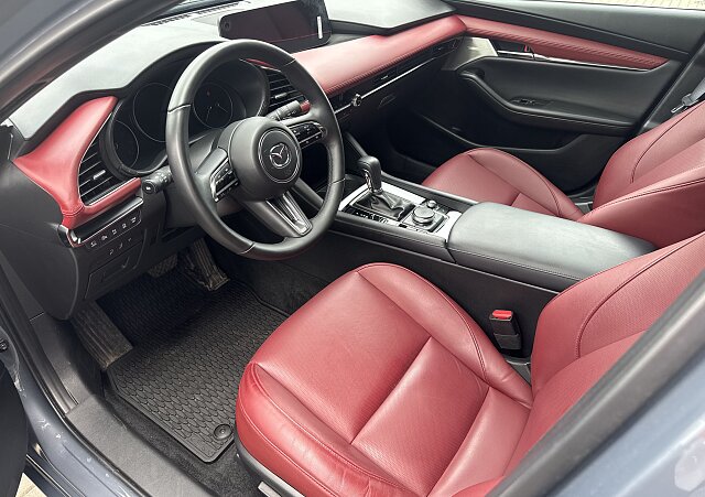 Mazda 3 - Kolor Polymetal Gray, zdjęcie 6