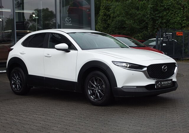 Mazda CX-30 - Kolor Snowflake White Pearl, zdjęcie 4